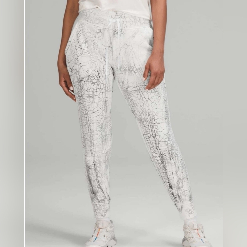 Lululemon Warm Down Joggers in the "Thread Dye White Black"
